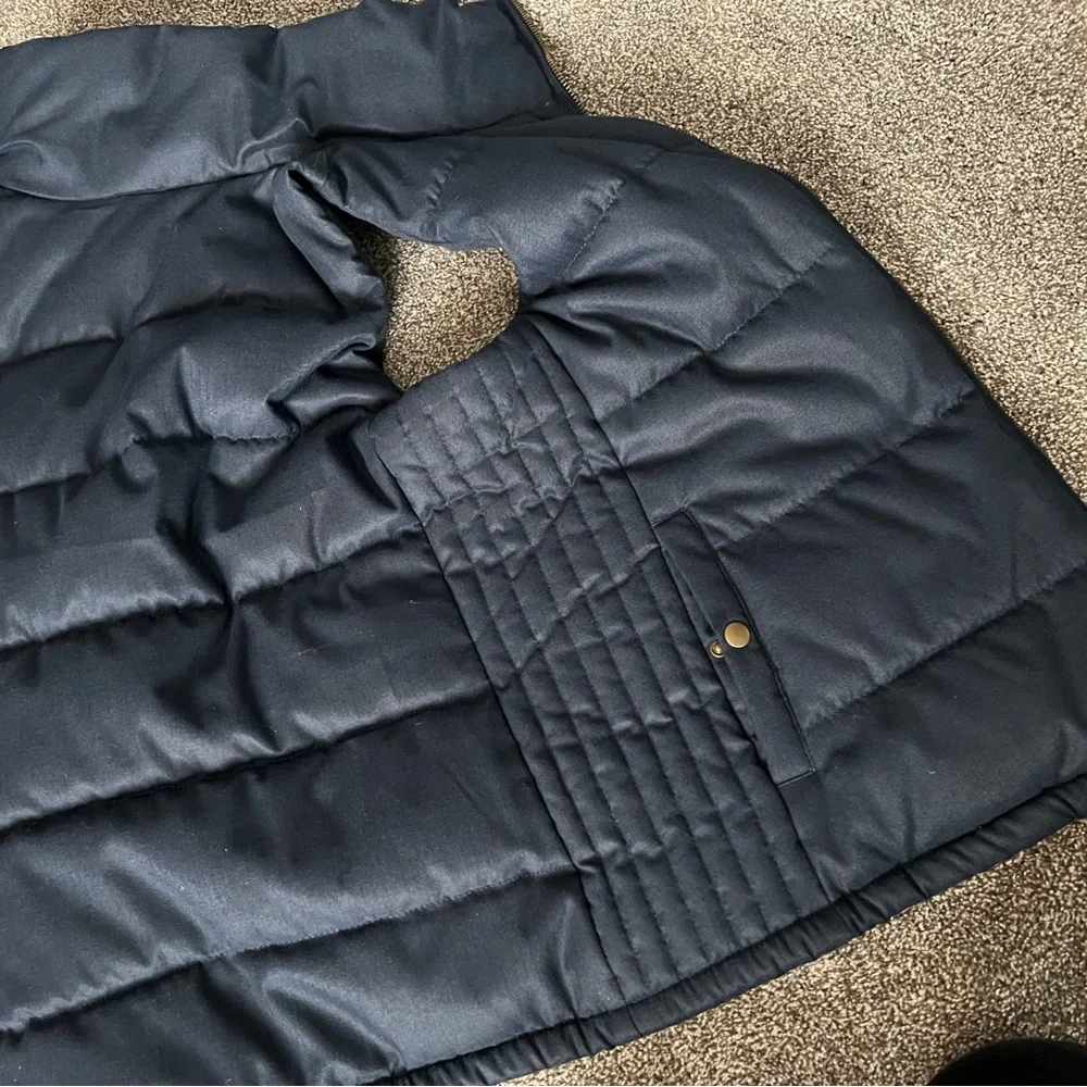 NWOT Navy Vest. Medium. - Picture 3 of 9